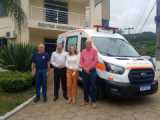 Município adquire ambulância nova com recursos próprios
