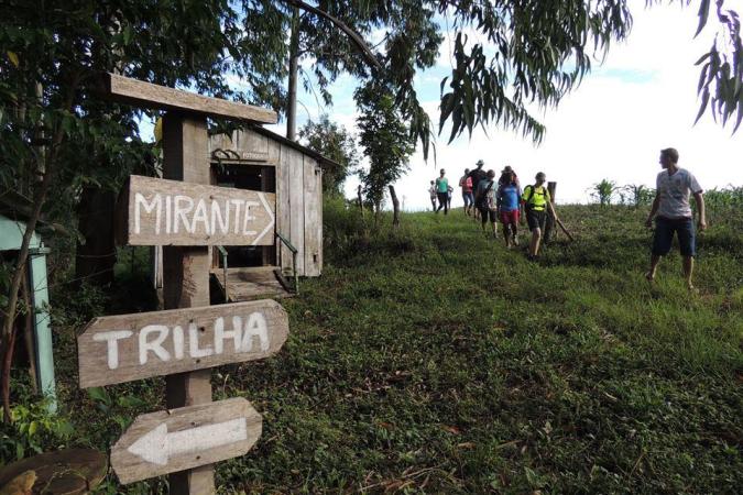 Trilha da Cascata do Moinho